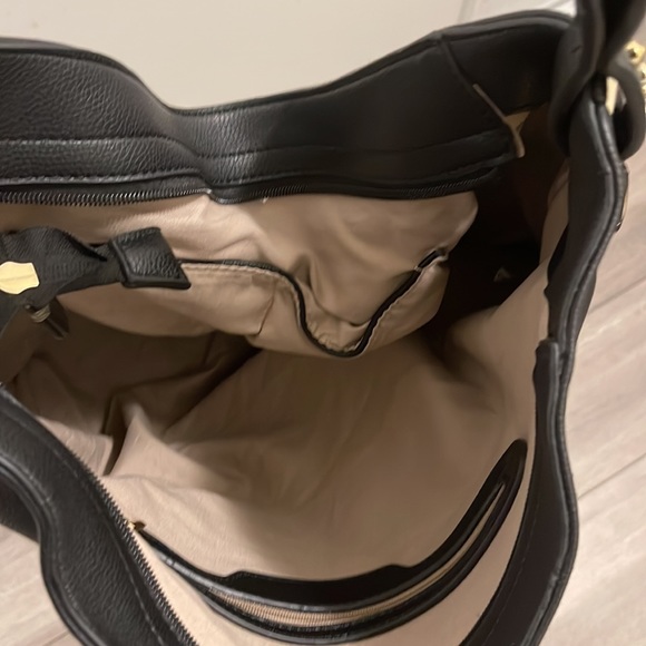 Black faux leather shoulder bag - Picture 6 of 6